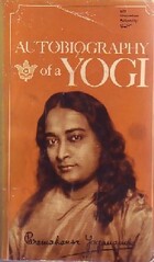  Achetez le livre d'occasion Autobiography of a yogi sur Livrenpoche.com 