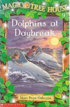  Achetez le livre d'occasion Dolphins of Daybreak sur Livrenpoche.com 
