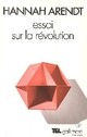  Achetez le livre d'occasion Essai sur la Révolution de Hannah Arendt sur Livrenpoche.com 