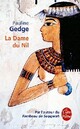  Achetez le livre d'occasion La dame du Nil de Pauline Gedge sur Livrenpoche.com 