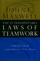  Achetez le livre d'occasion The 17 indisputable laws of teamwork sur Livrenpoche.com 