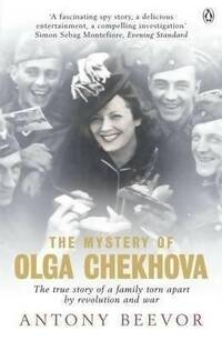  Achetez le livre d'occasion The mystery of olga chekhova : A life torn apart by révolution and war de Antony Beevor sur Livrenpoche.com 