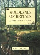  Achetez le livre d'occasion Woodlands of Britain : A naturalist's guide sur Livrenpoche.com 